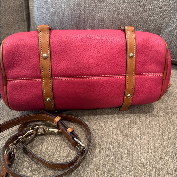 Dooney & Bourke PINK medium satchel. Pebbled grain leather. - Picture 12 of 12